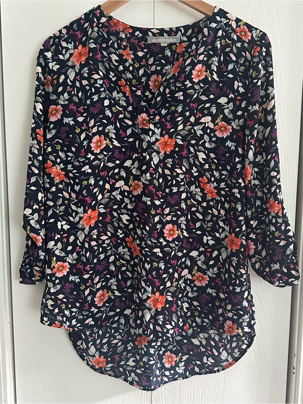 Danielrainn Navy floral print blouse